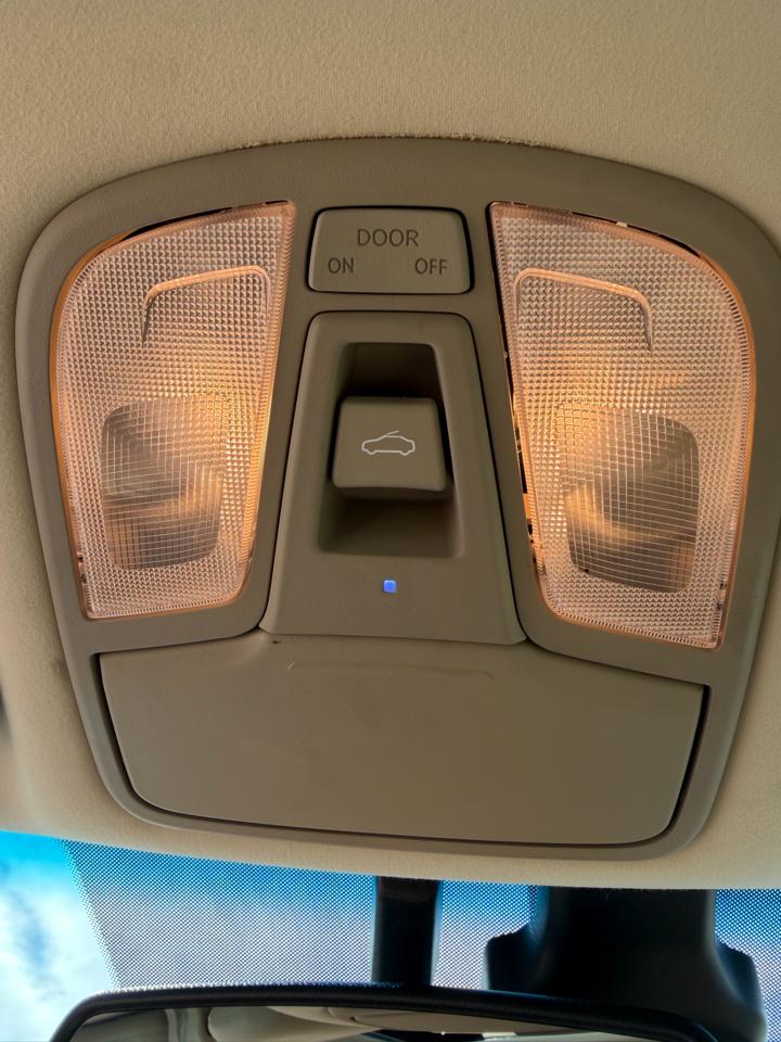 Kia Cadenza 4dr Sdn Premium 2015