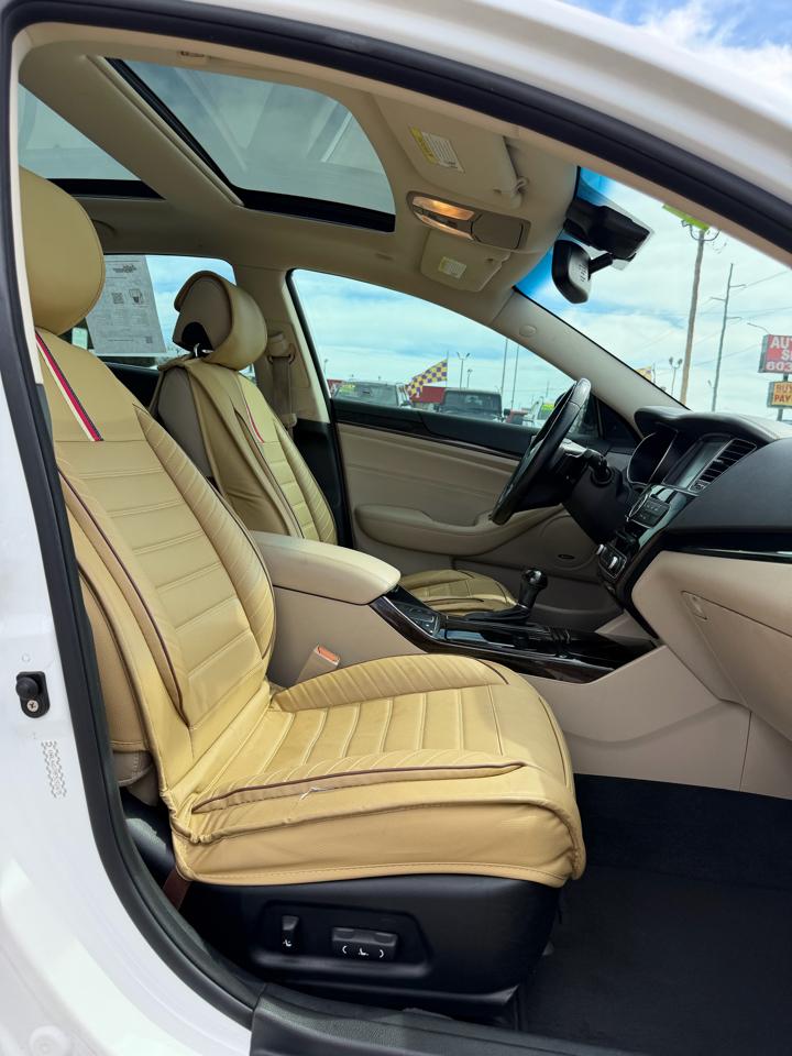 Kia Cadenza 4dr Sdn Premium 2015