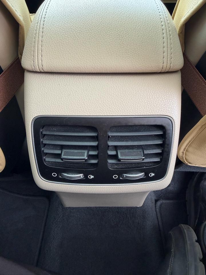 Kia Cadenza 4dr Sdn Premium 2015