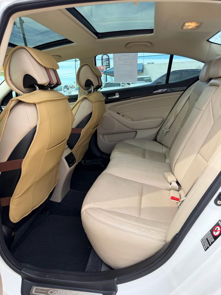 Kia Cadenza 4dr Sdn Premium 2015