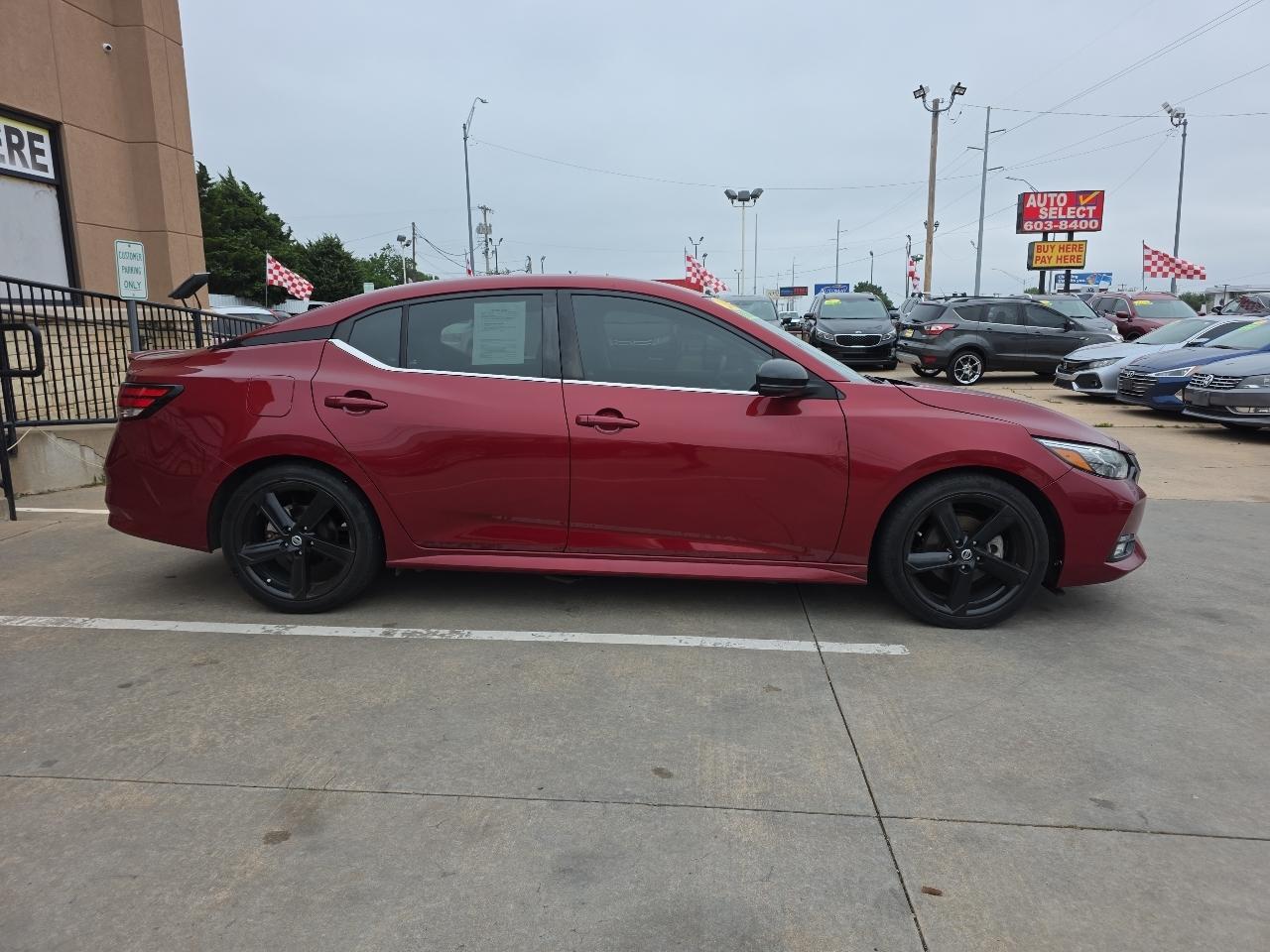 Nissan Sentra SR CVT 2021