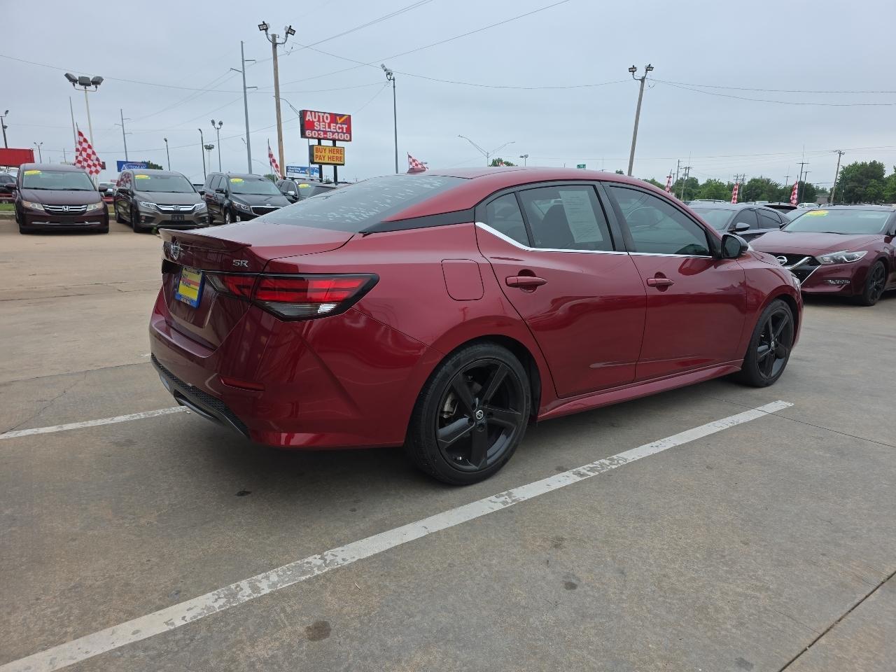 Nissan Sentra SR CVT 2021