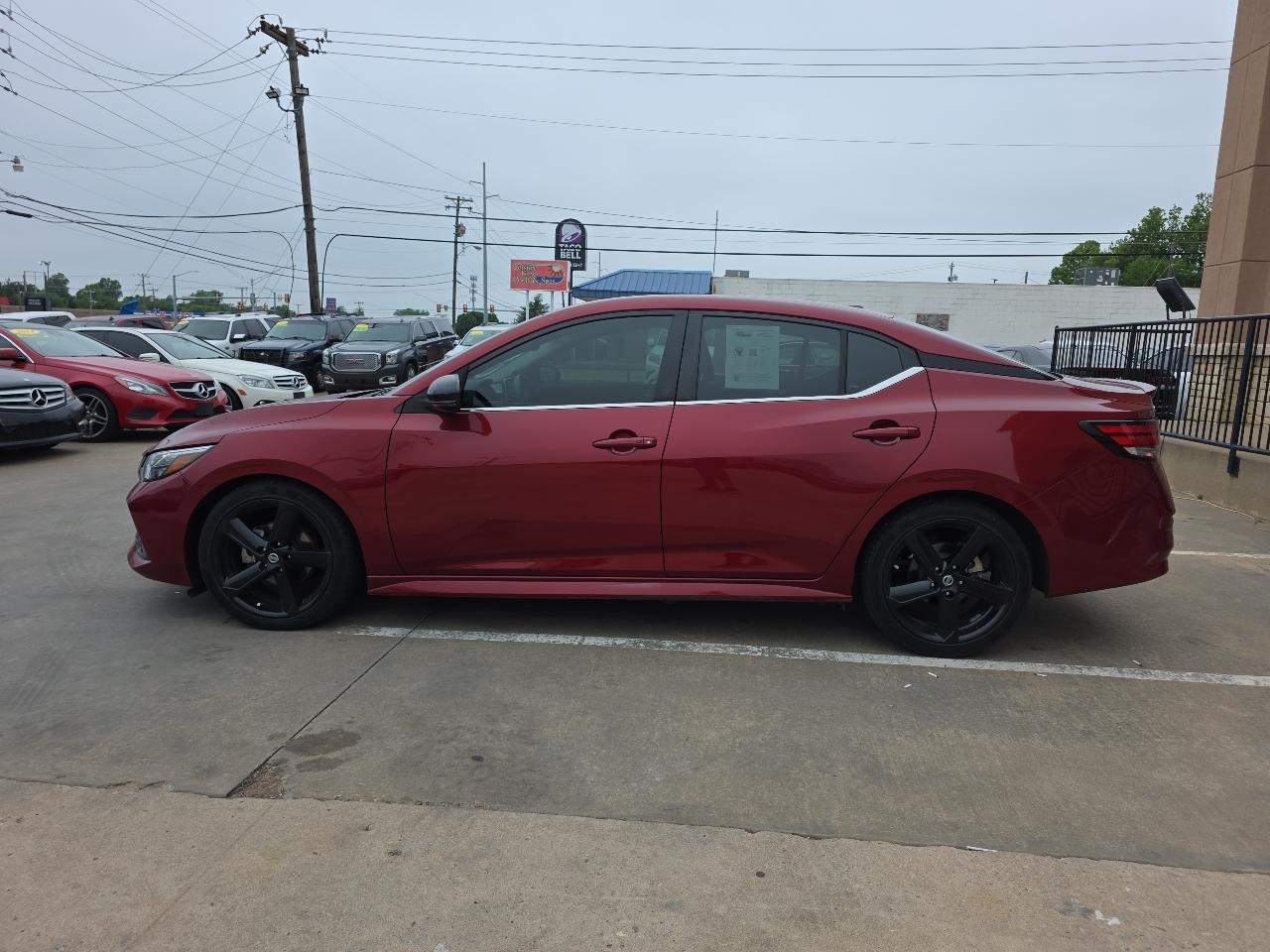 Nissan Sentra SR CVT 2021