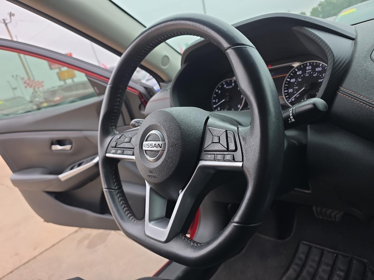 Nissan Sentra SR CVT 2021