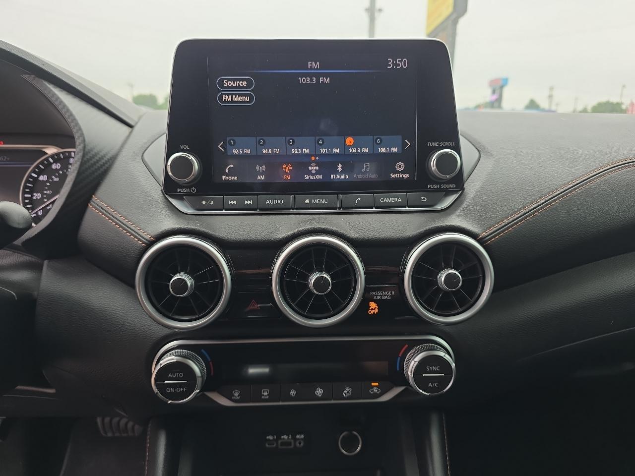 Nissan Sentra SR CVT 2021