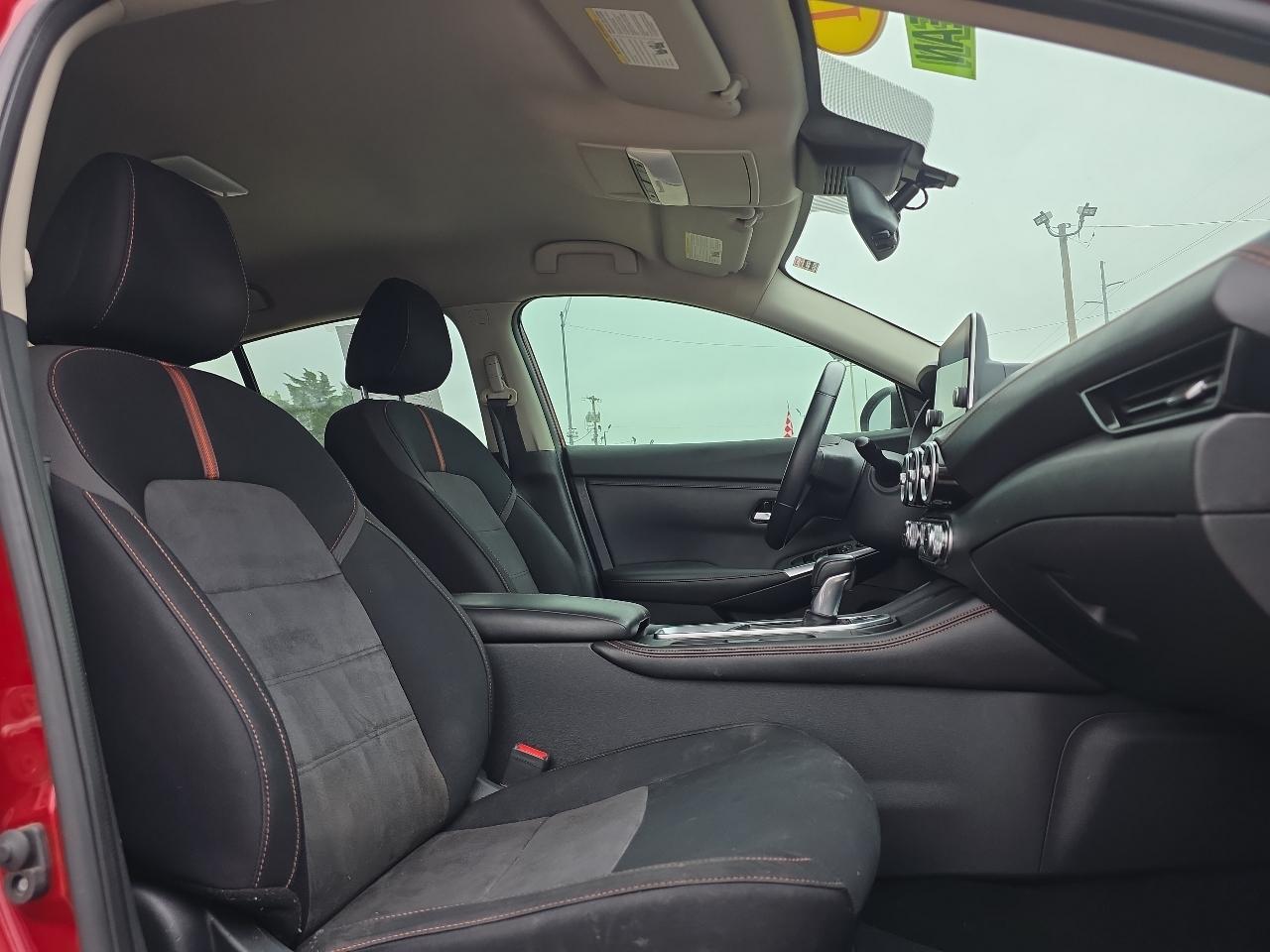 Nissan Sentra SR CVT 2021