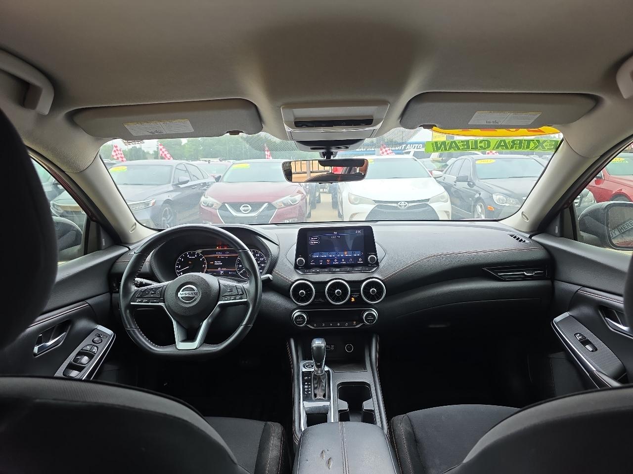 Nissan Sentra SR CVT 2021