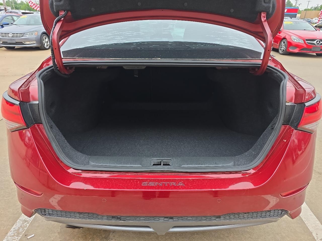 Nissan Sentra SR CVT 2021