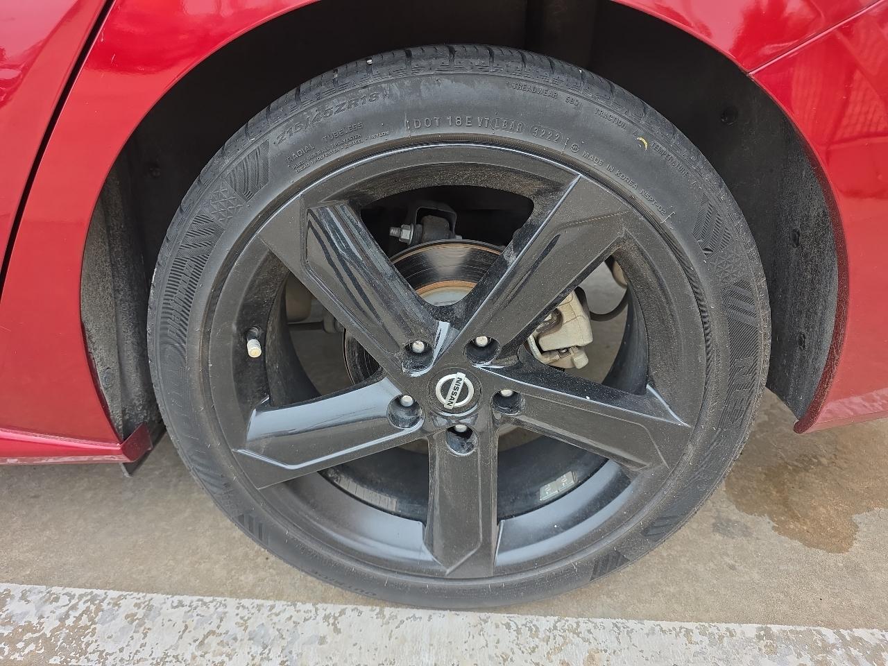 Nissan Sentra SR CVT 2021