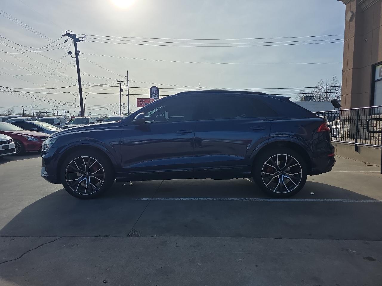 Audi Q8 Premium Plus 55 TFSI quattro 2021