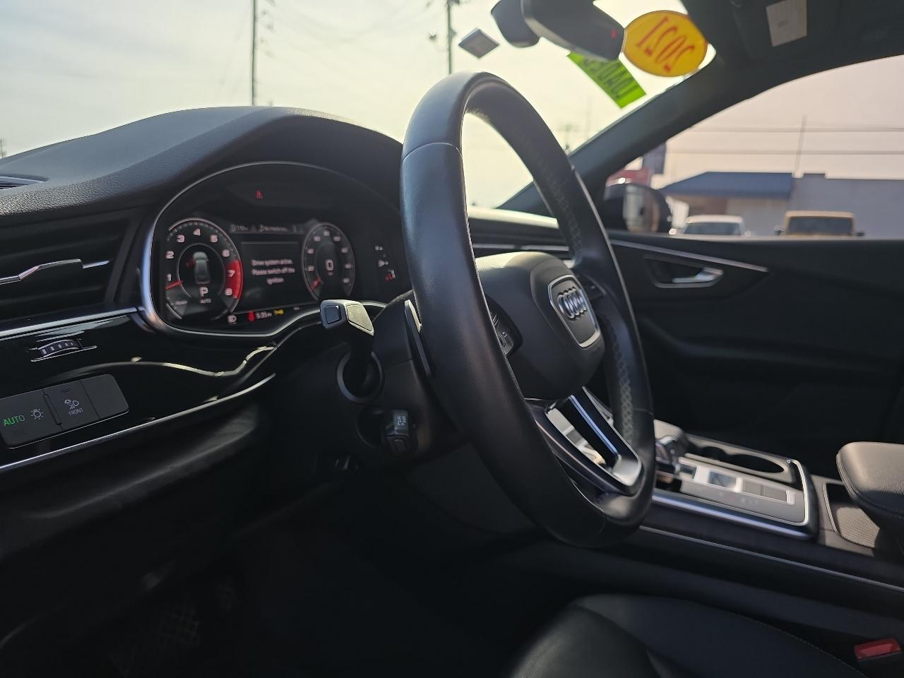 Audi Q8 Premium Plus 55 TFSI quattro 2021