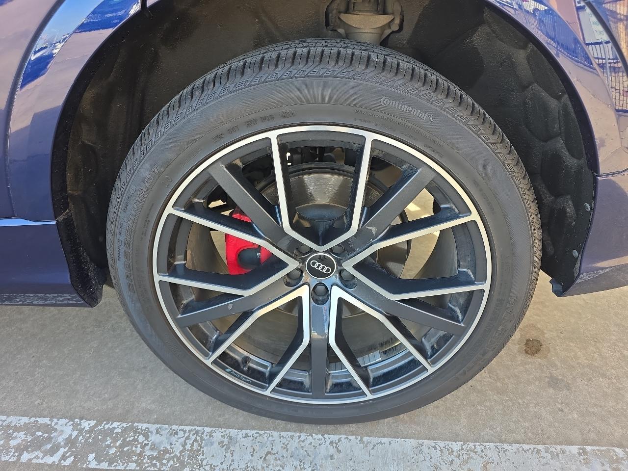 Audi Q8 Premium Plus 55 TFSI quattro 2021