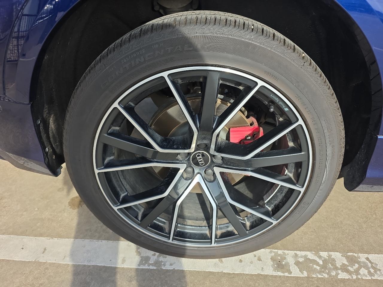 Audi Q8 Premium Plus 55 TFSI quattro 2021