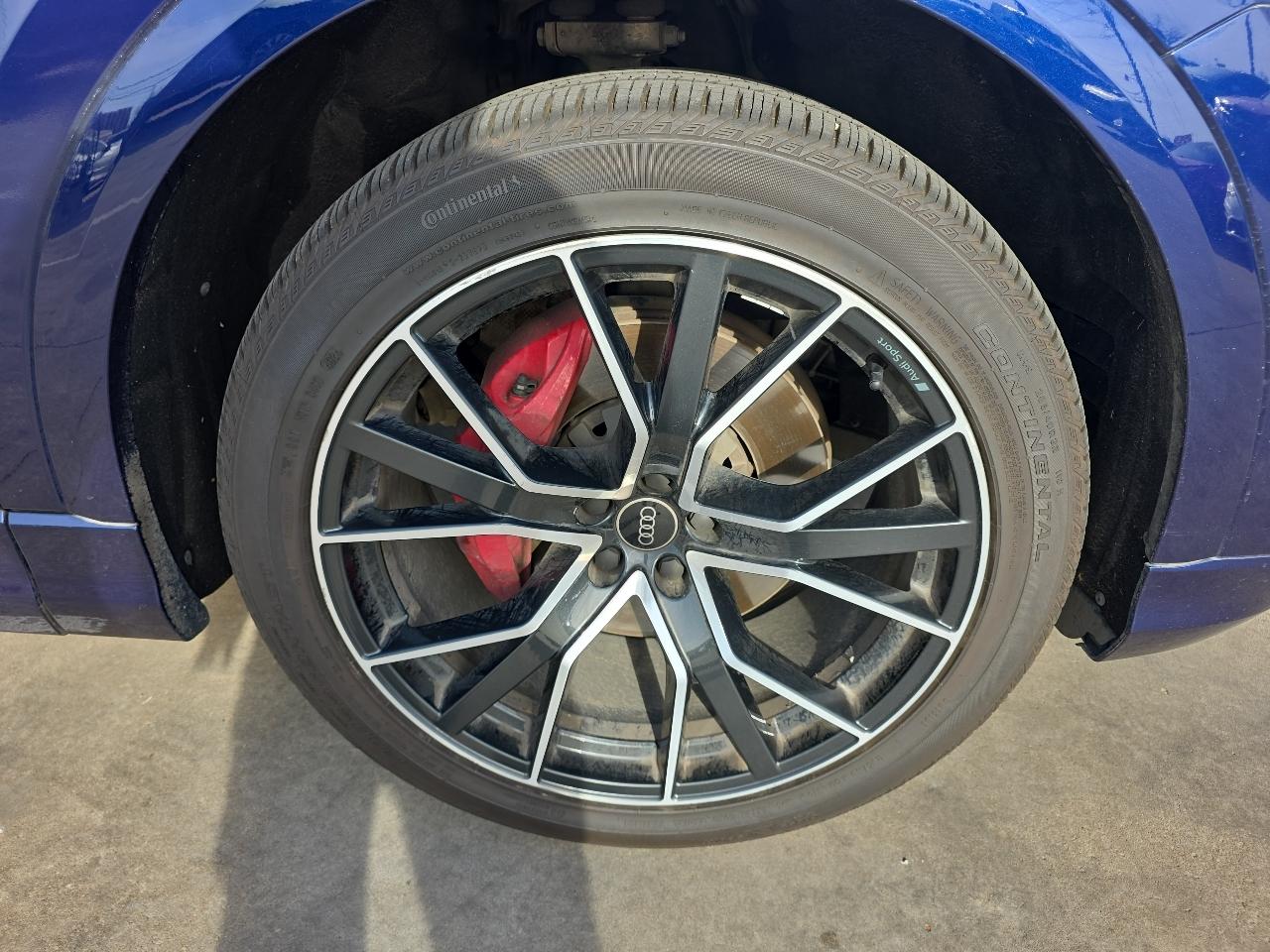 Audi Q8 Premium Plus 55 TFSI quattro 2021