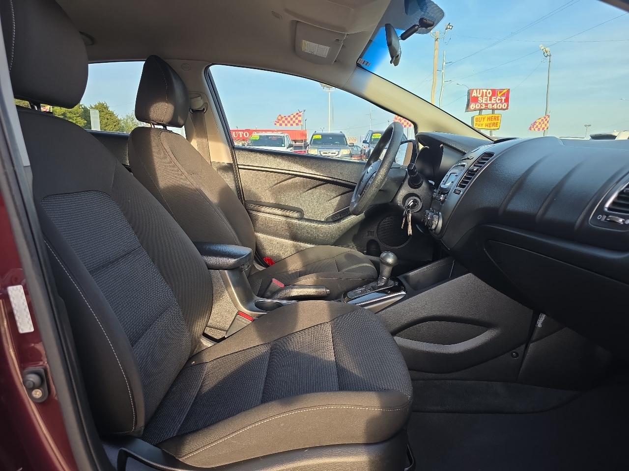 Kia Forte LX Auto 2017