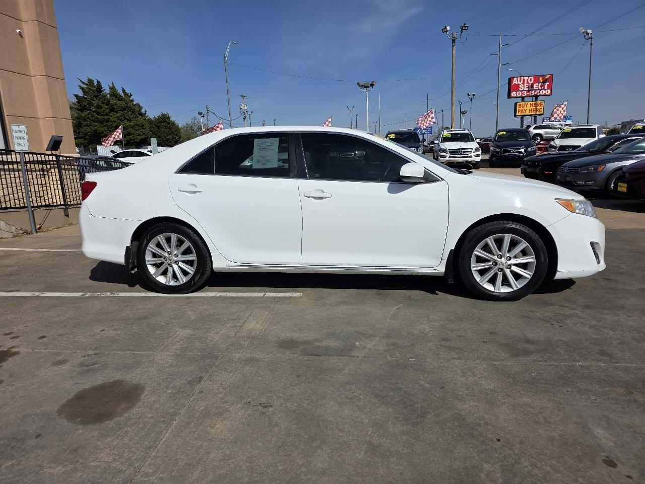 Toyota Camry 2014.5 4dr Sdn V6 Auto XLE (Natl) 2014