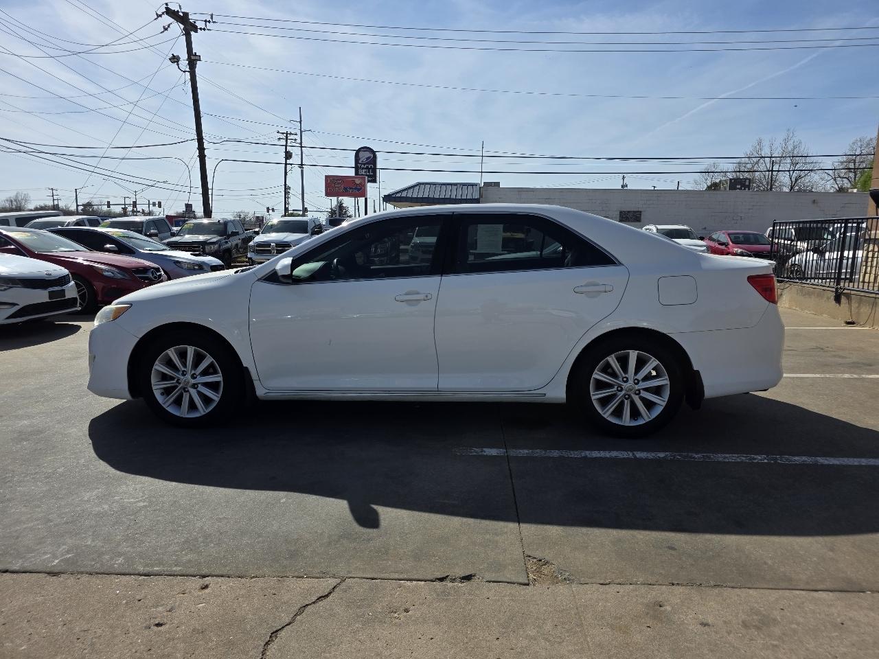 Toyota Camry 2014.5 4dr Sdn V6 Auto XLE (Natl) 2014