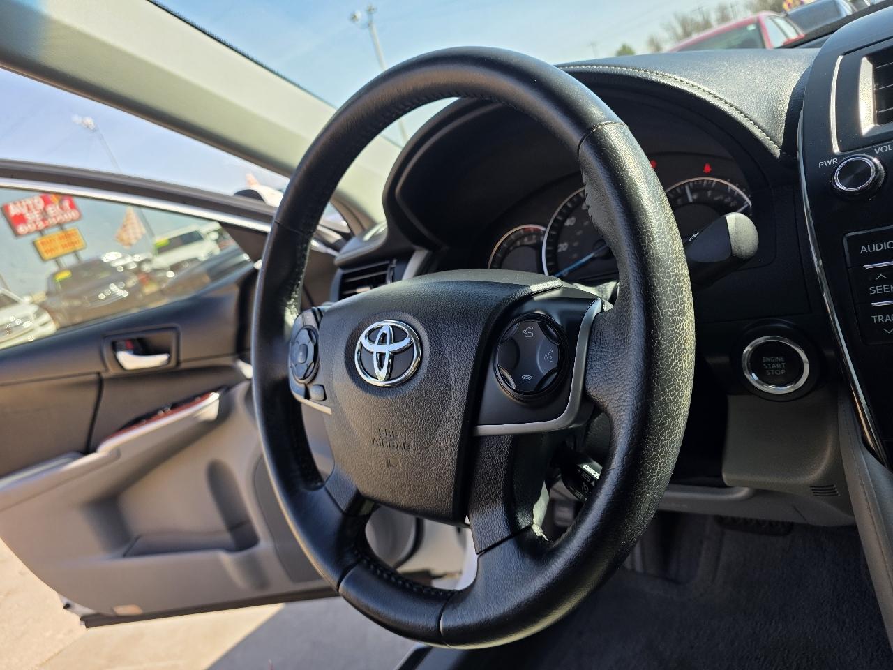 Toyota Camry 2014.5 4dr Sdn V6 Auto XLE (Natl) 2014