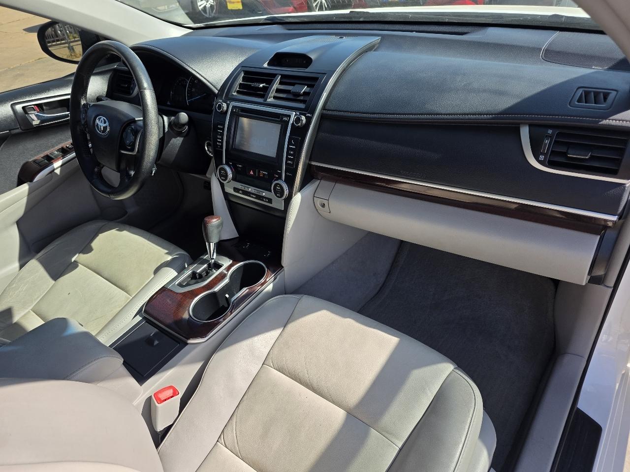 Toyota Camry 2014.5 4dr Sdn V6 Auto XLE (Natl) 2014