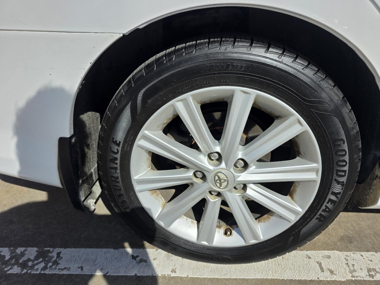 Toyota Camry 2014.5 4dr Sdn V6 Auto XLE (Natl) 2014