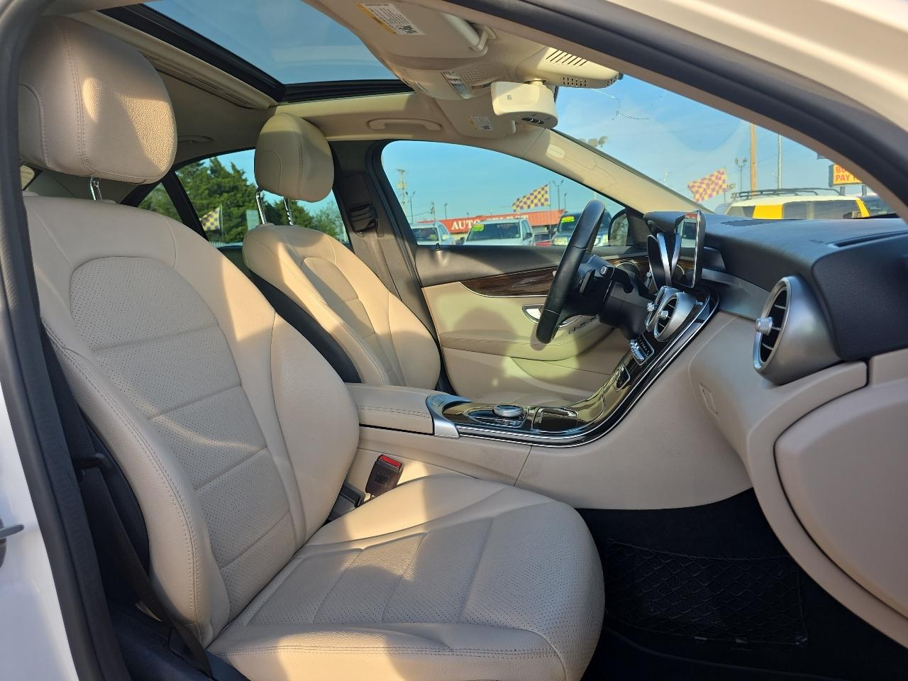 Mercedes-Benz C-Class C 300 Sedan 2019