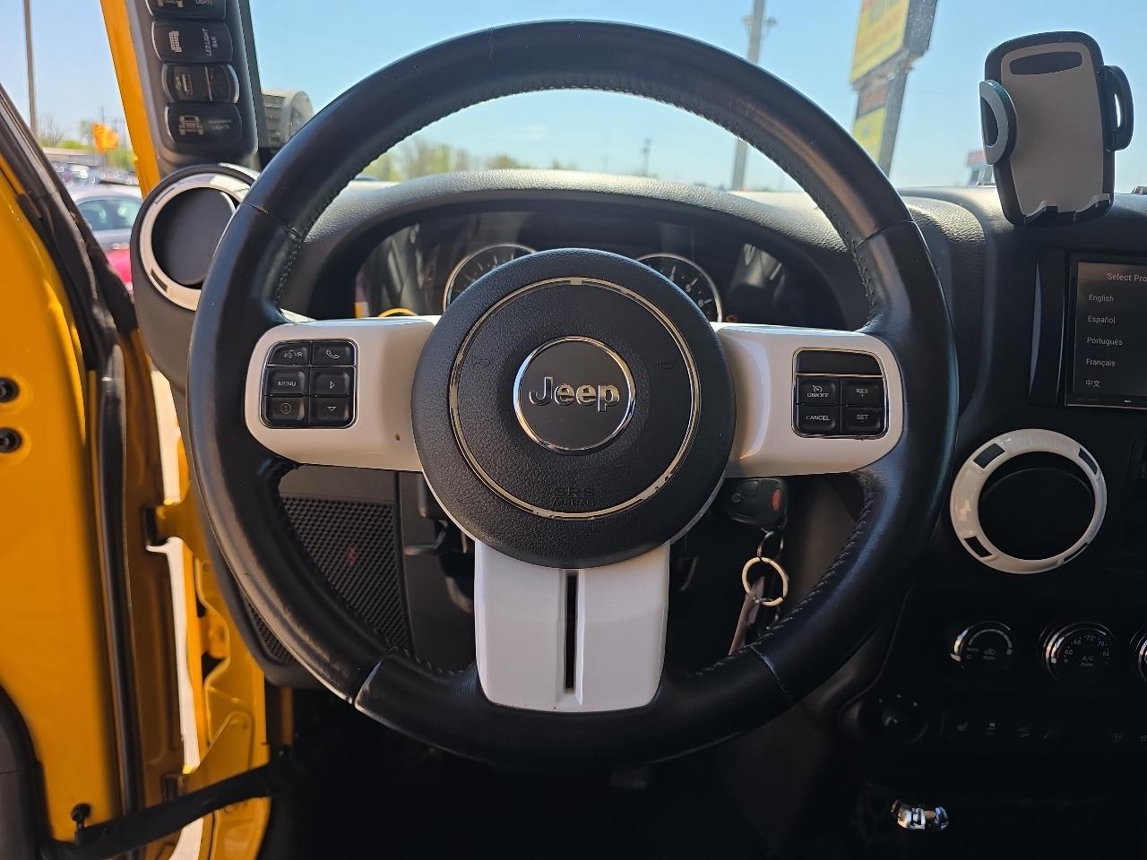 Jeep Wrangler Unlimited 4WD 4dr Sahara 2015