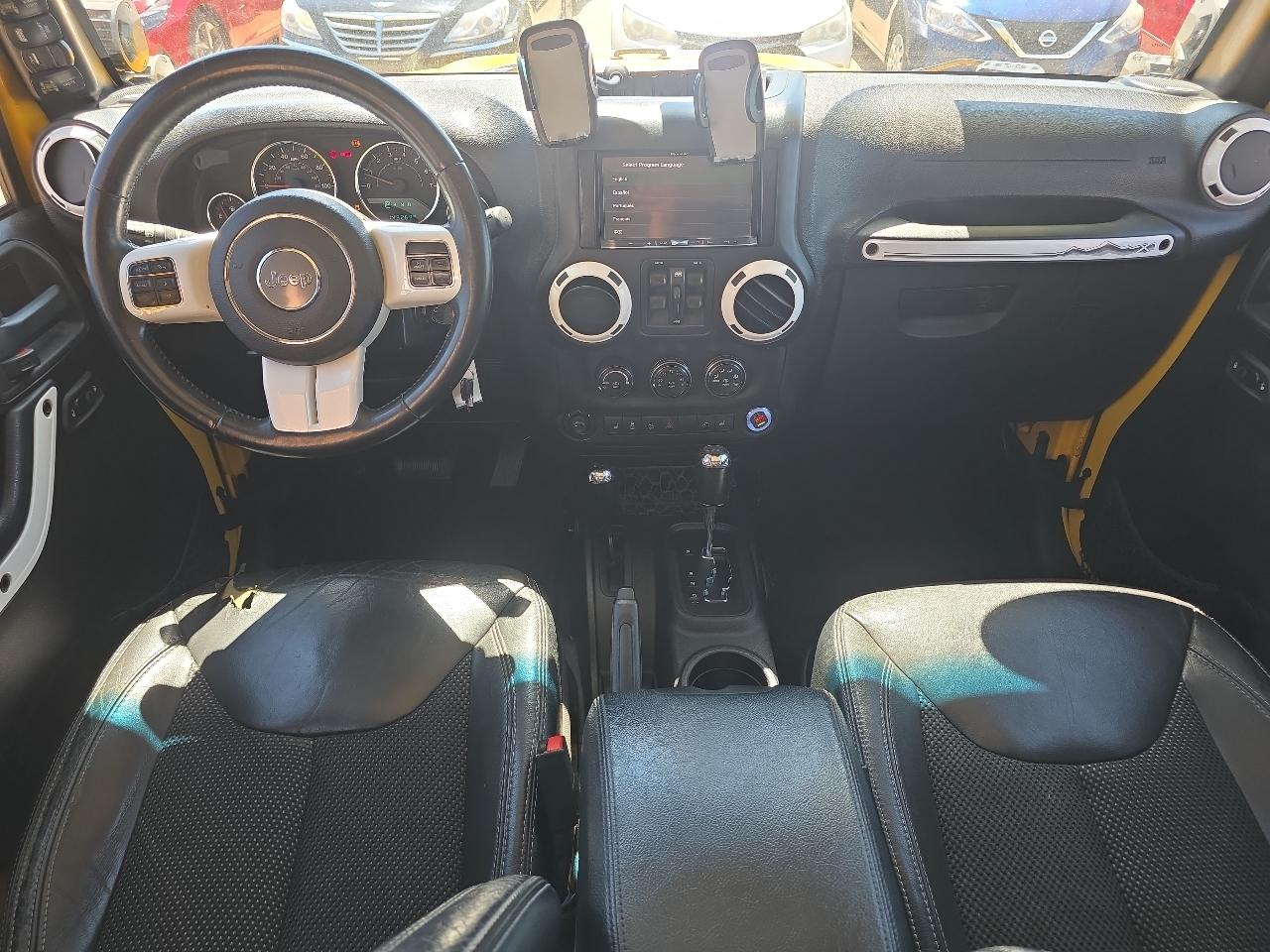 Jeep Wrangler Unlimited 4WD 4dr Sahara 2015