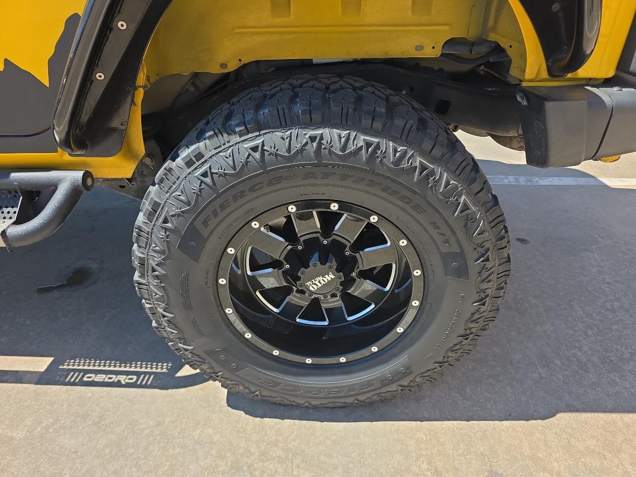 Jeep Wrangler Unlimited 4WD 4dr Sahara 2015