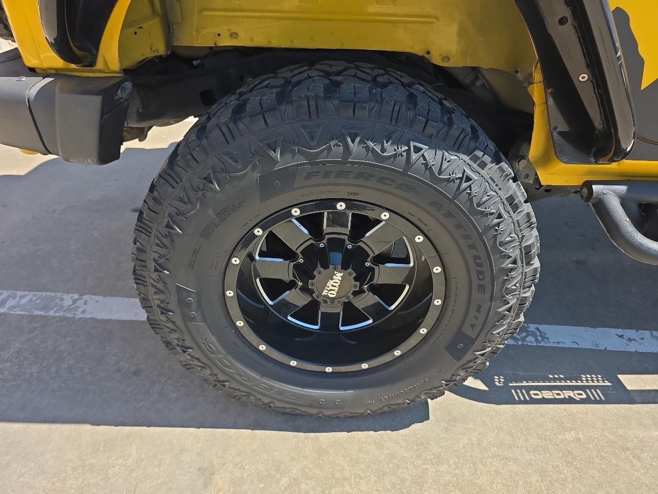 Jeep Wrangler Unlimited 4WD 4dr Sahara 2015