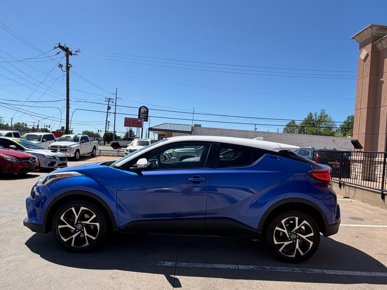 Toyota C-HR XLE FWD (Natl) 2018