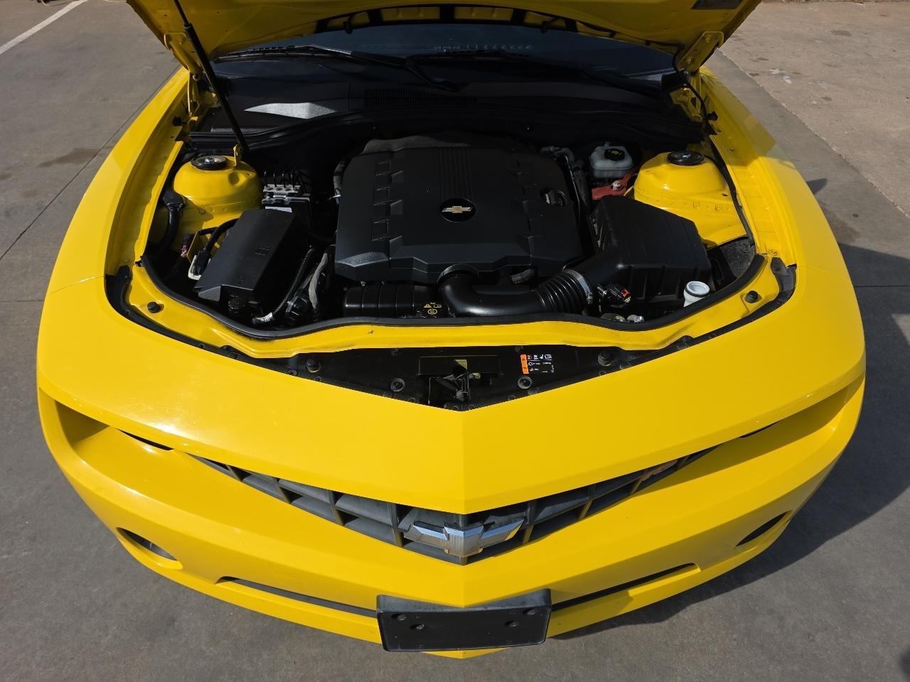 Chevrolet Camaro 2dr Cpe LT w/1LT 2013