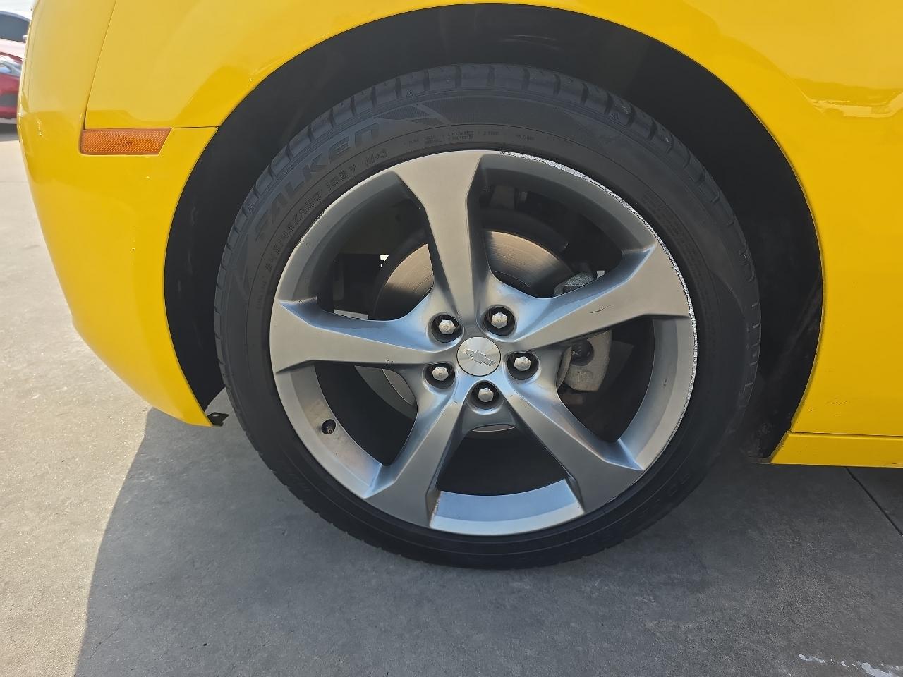 Chevrolet Camaro 2dr Cpe LT w/1LT 2013