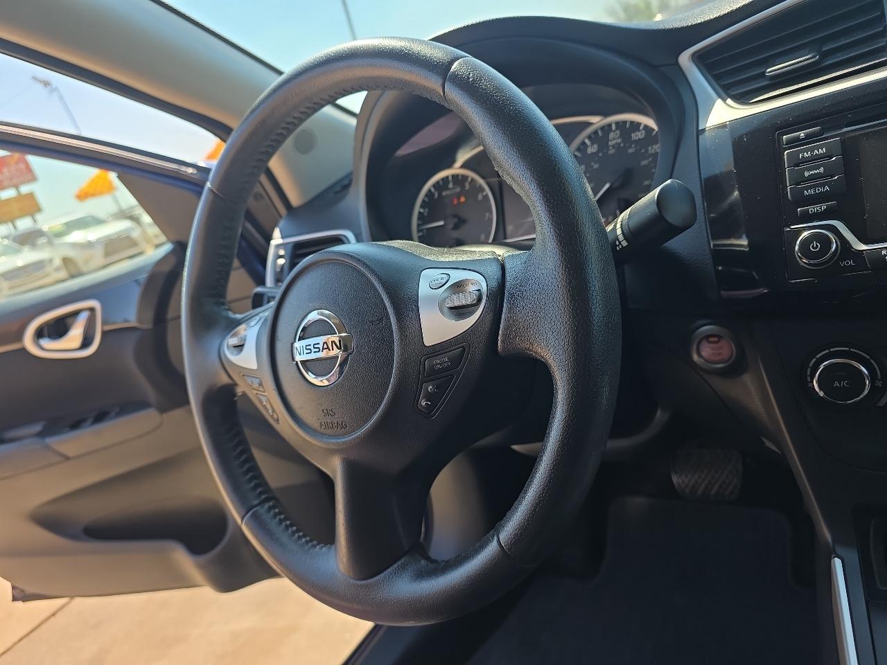 Nissan Sentra 4dr Sdn I4 CVT SV 2016