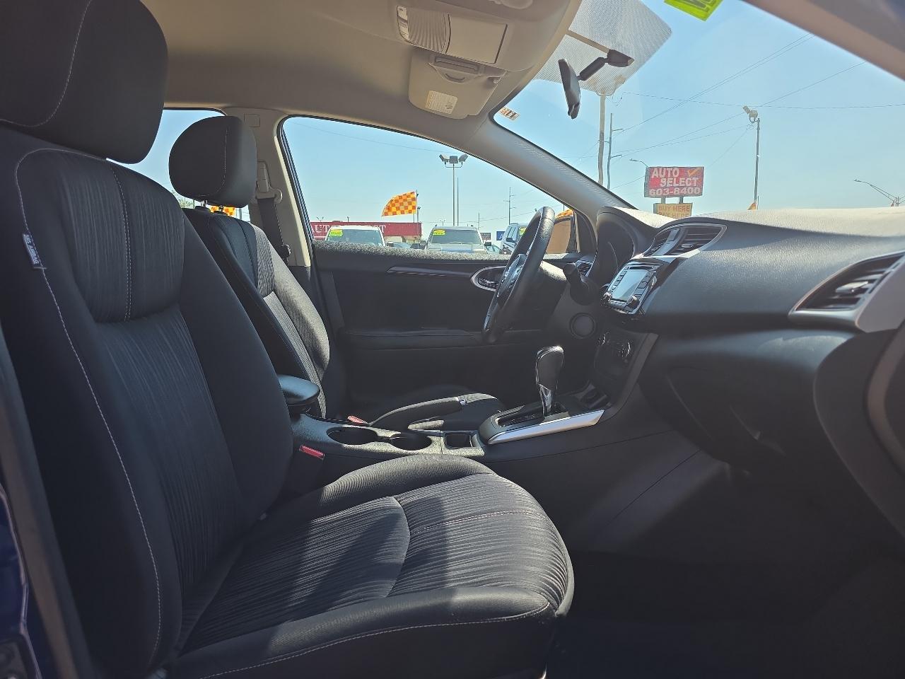Nissan Sentra 4dr Sdn I4 CVT SV 2016