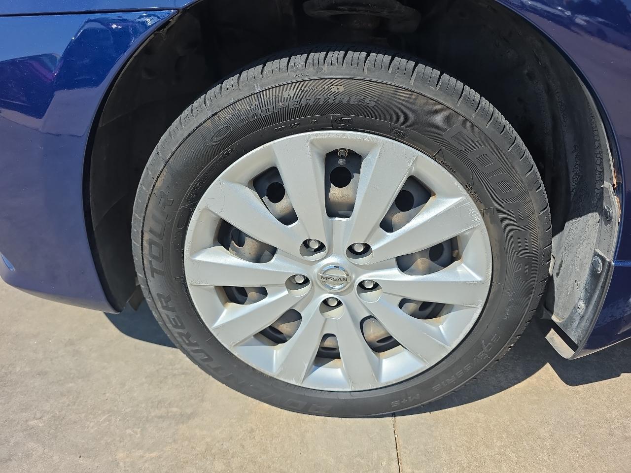 Nissan Sentra 4dr Sdn I4 CVT SV 2016