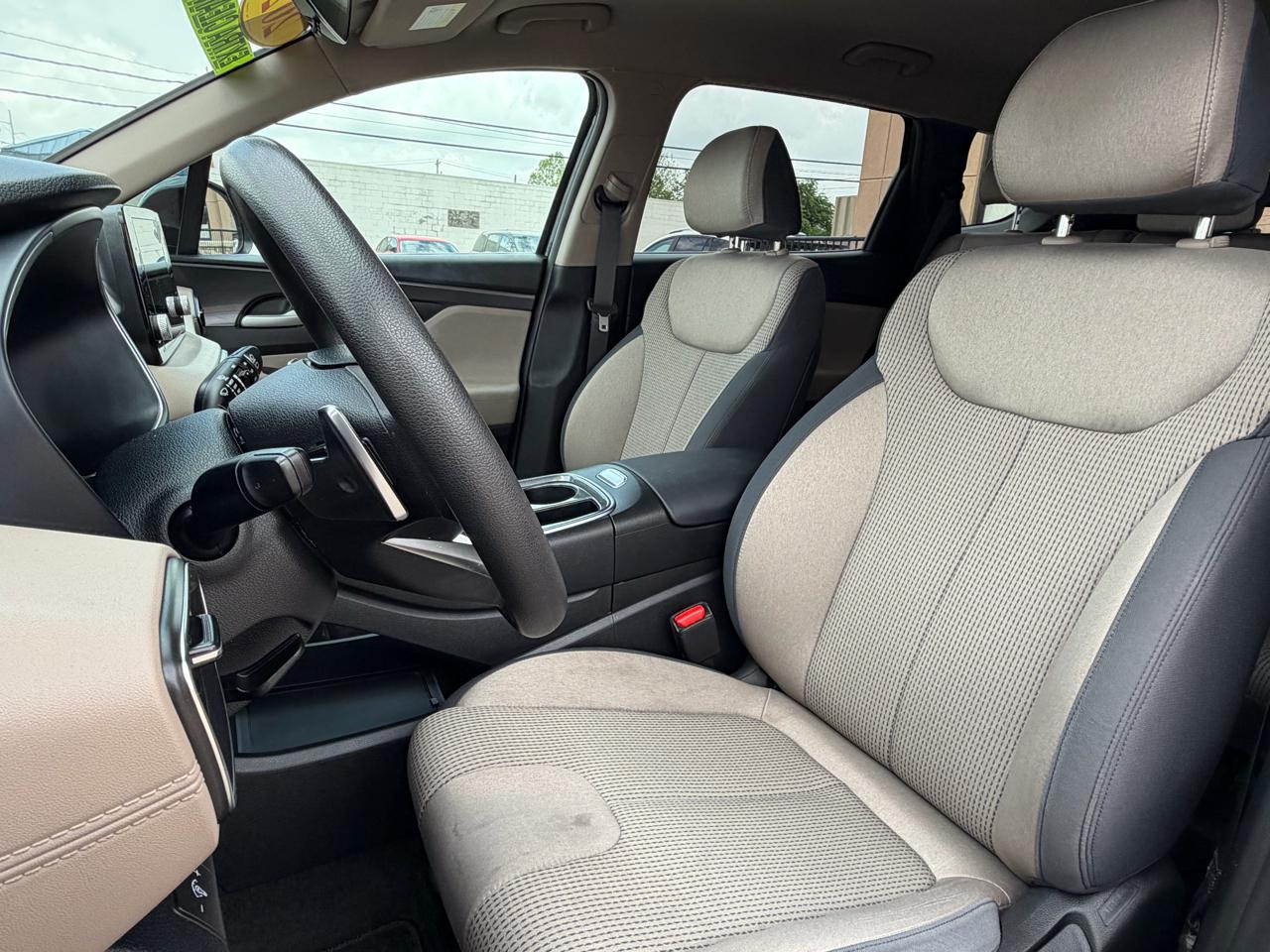 Hyundai Santa Fe SE AWD 2023