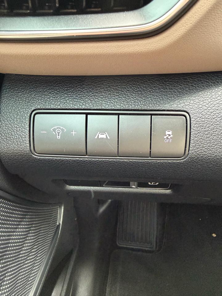 Hyundai Santa Fe SE AWD 2023