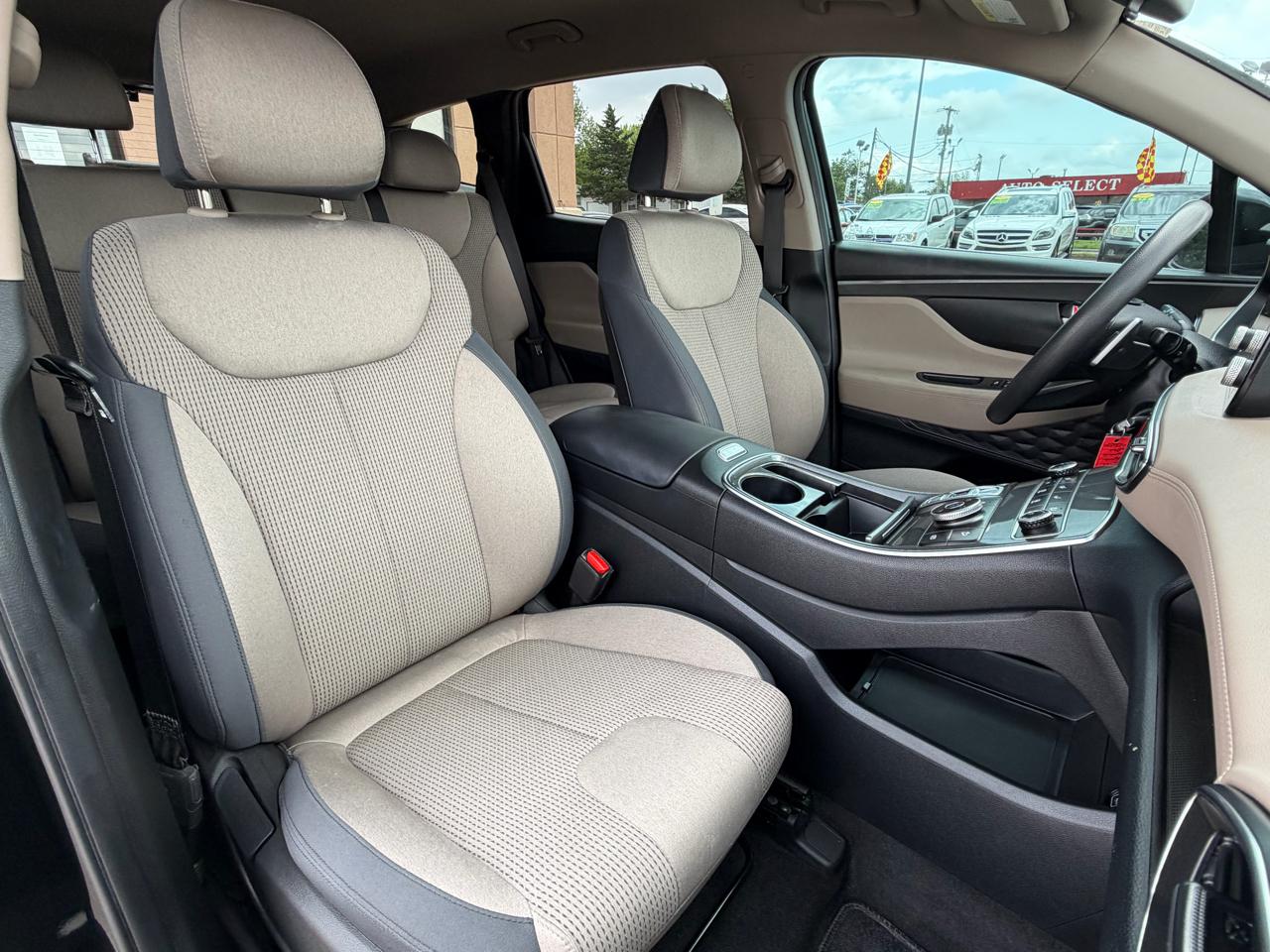 Hyundai Santa Fe SE AWD 2023