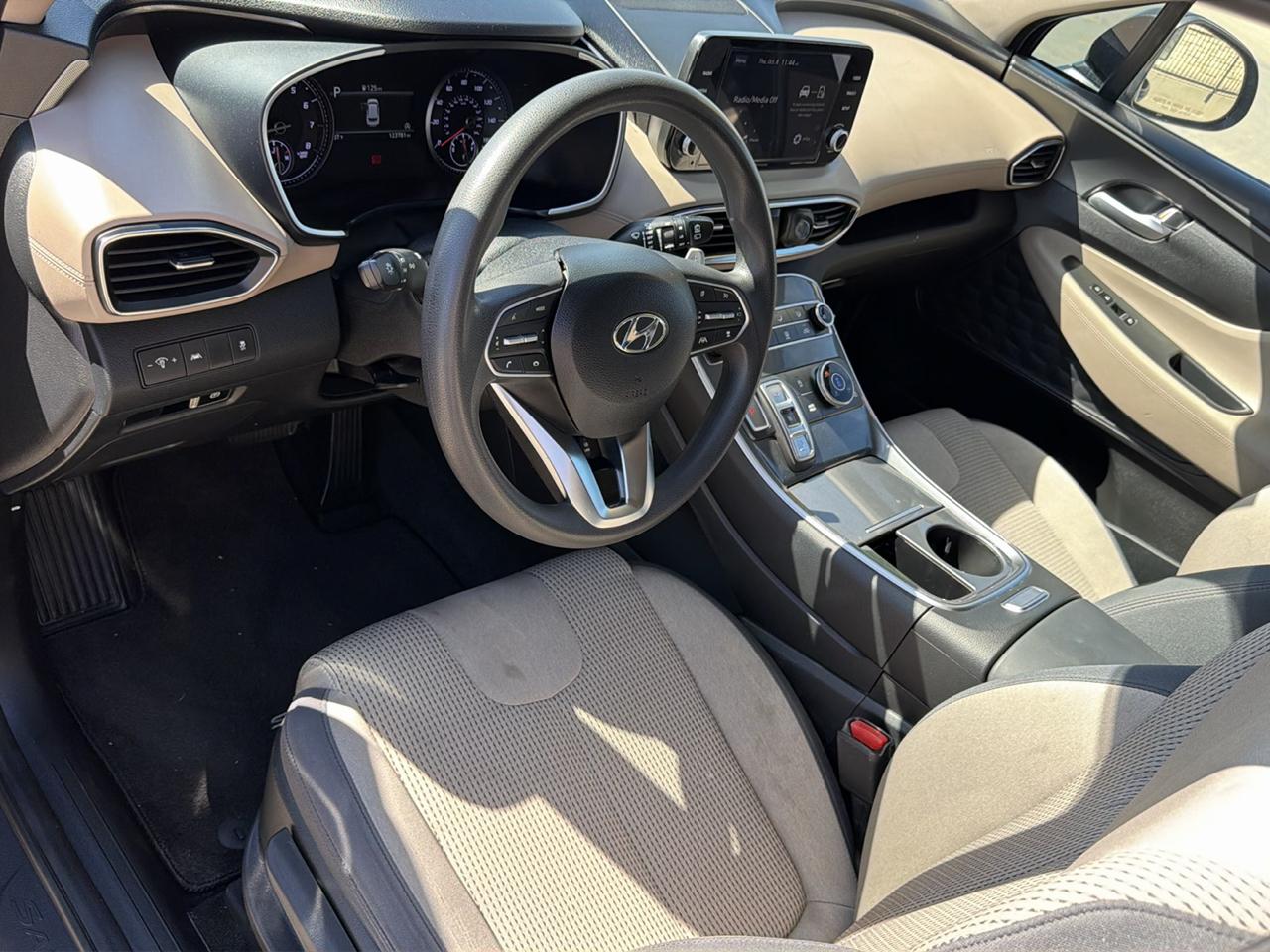Hyundai Santa Fe SE AWD 2023
