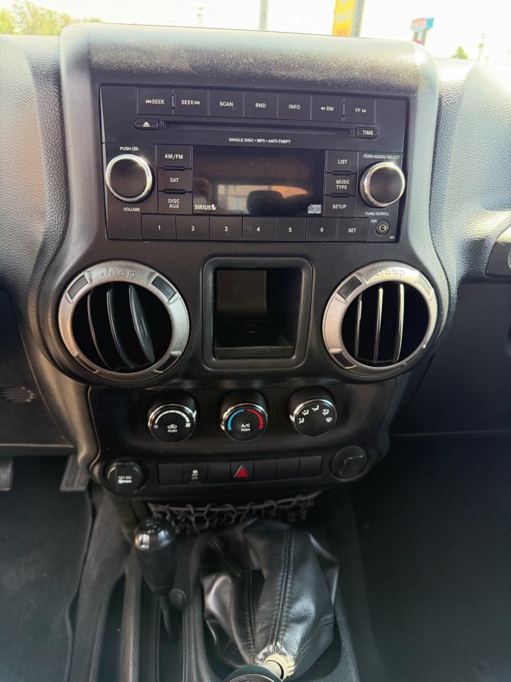 Jeep Wrangler 4WD 2dr Sport 2013