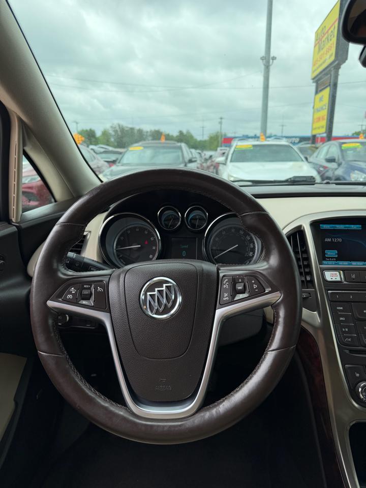 Buick Verano 4dr Sdn Leather Group 2015