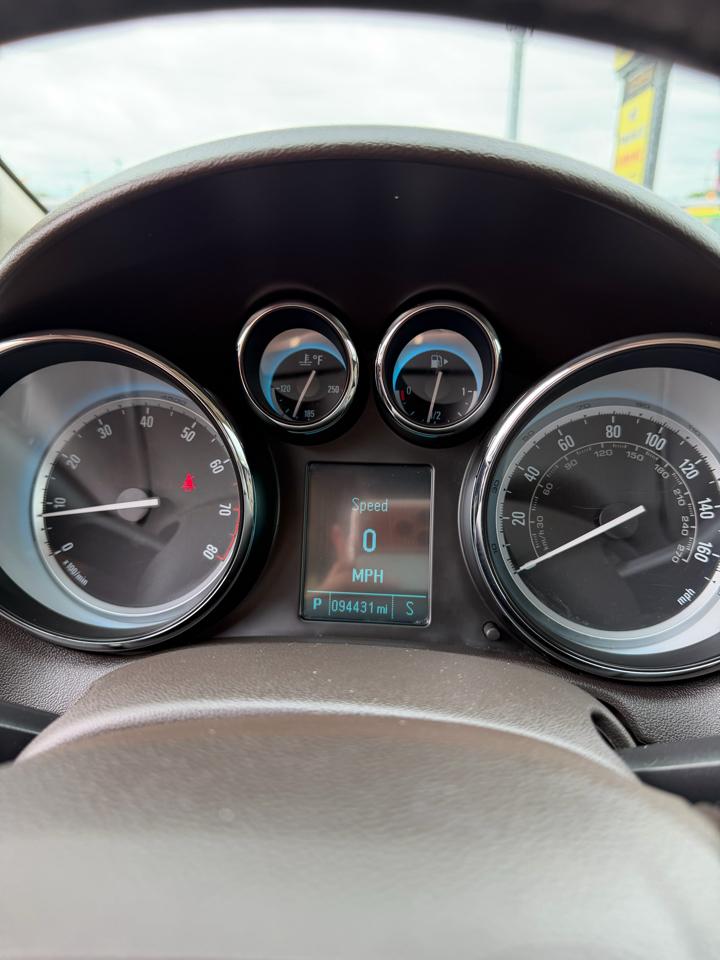 Buick Verano 4dr Sdn Leather Group 2015