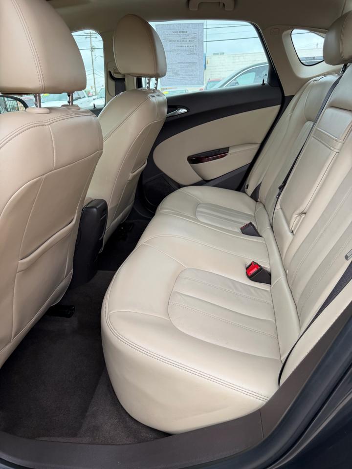 Buick Verano 4dr Sdn Leather Group 2015