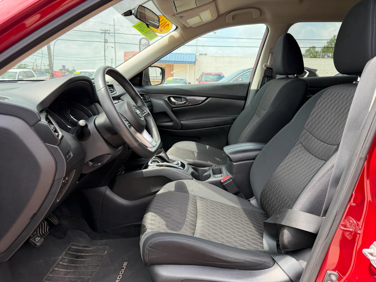 Nissan Rogue AWD SV 2018