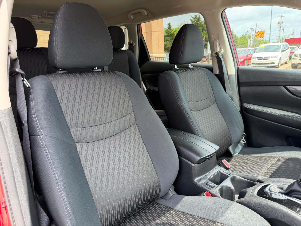 Nissan Rogue AWD SV 2018