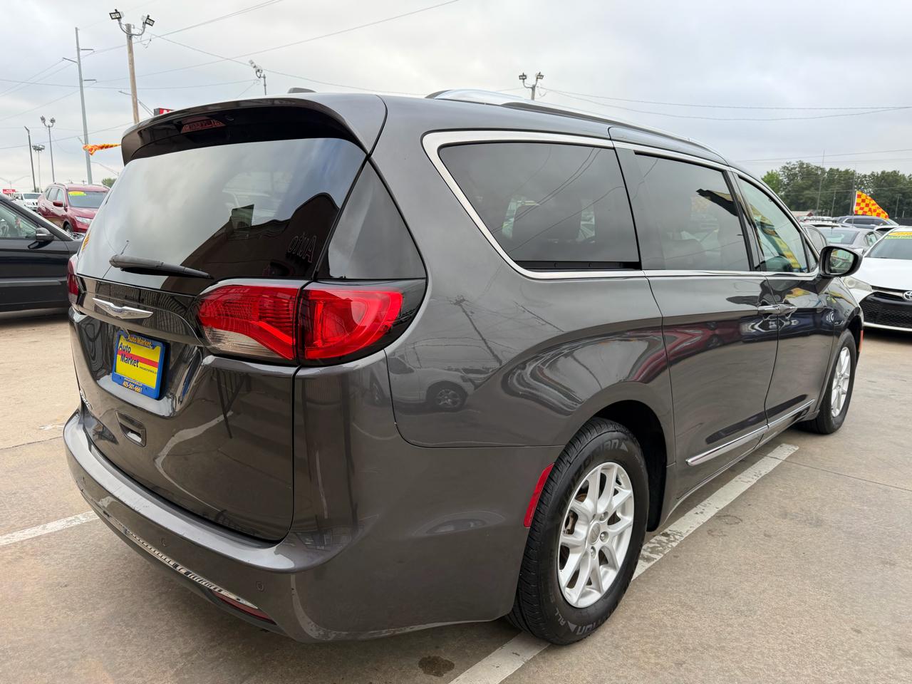 Chrysler Pacifica Touring L FWD 2020