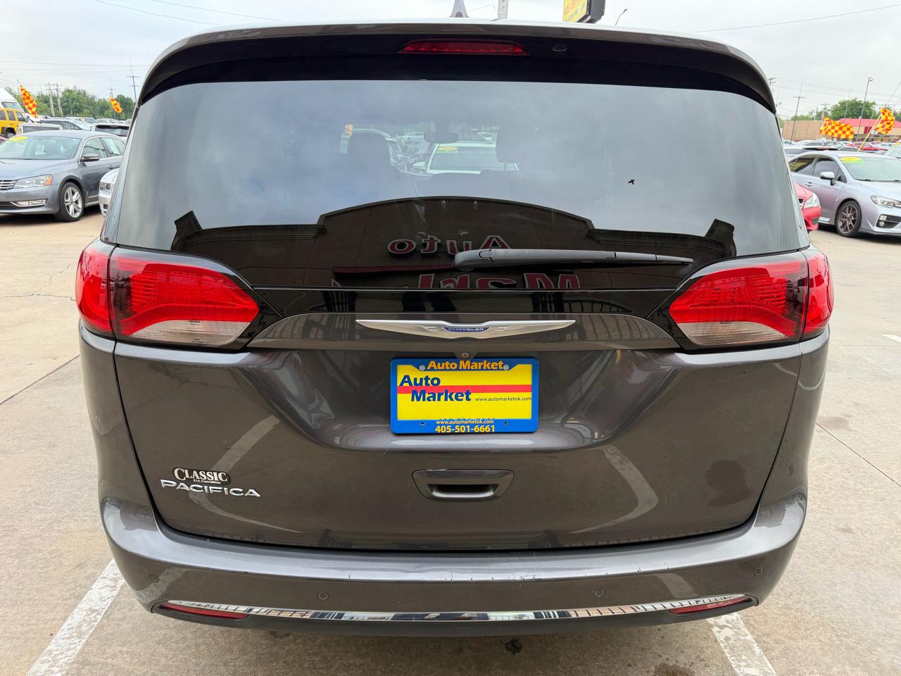 Chrysler Pacifica Touring L FWD 2020
