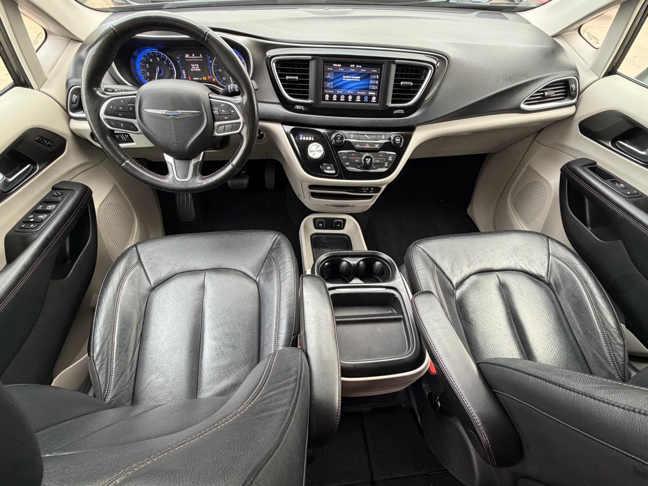 Chrysler Pacifica Touring L FWD 2020