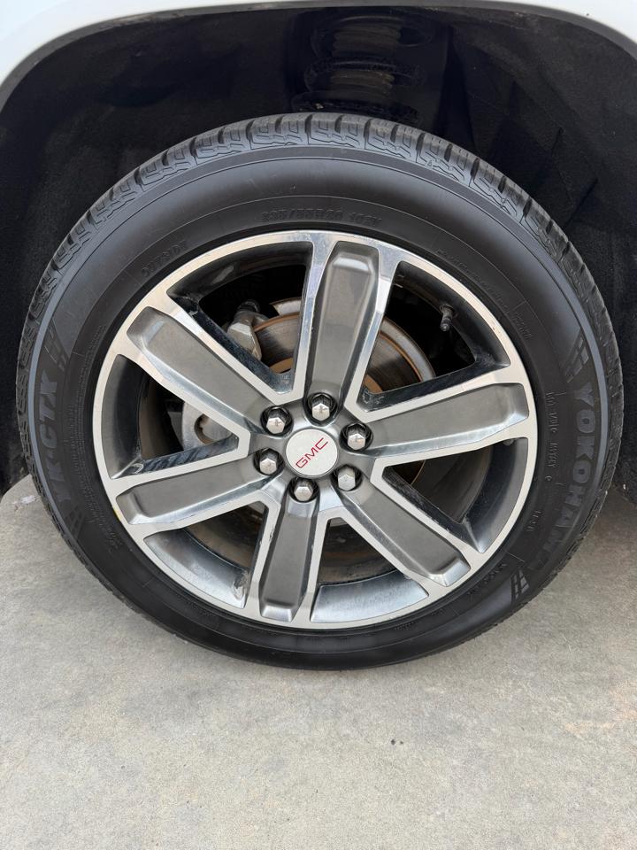 GMC Acadia FWD 4dr Denali 2018