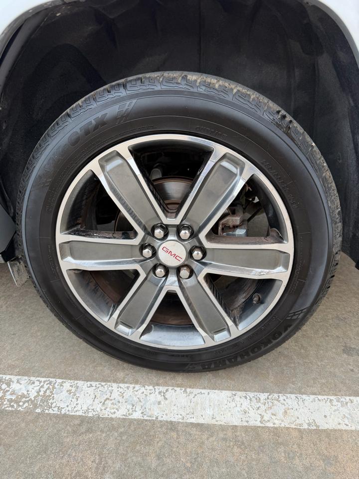 GMC Acadia FWD 4dr Denali 2018